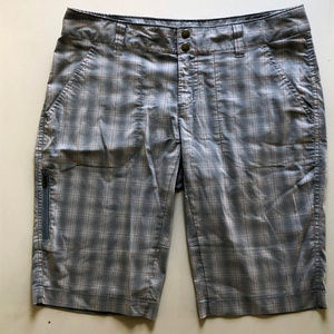 Columbia Women's Saturday Trail™ II Plaid Short